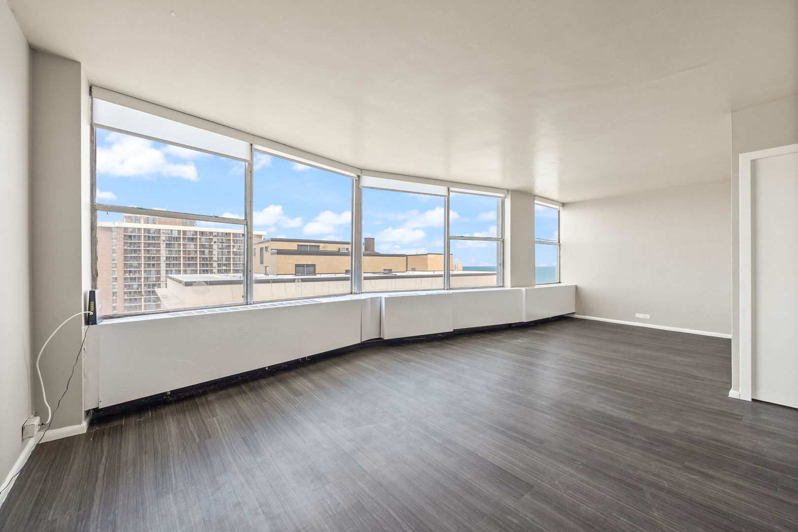 5757 N Sheridan Road 20G