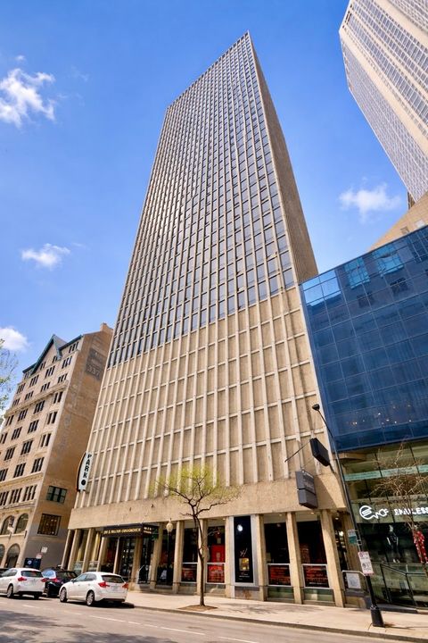 100 E Walton Street 35E Chicago IL 60611