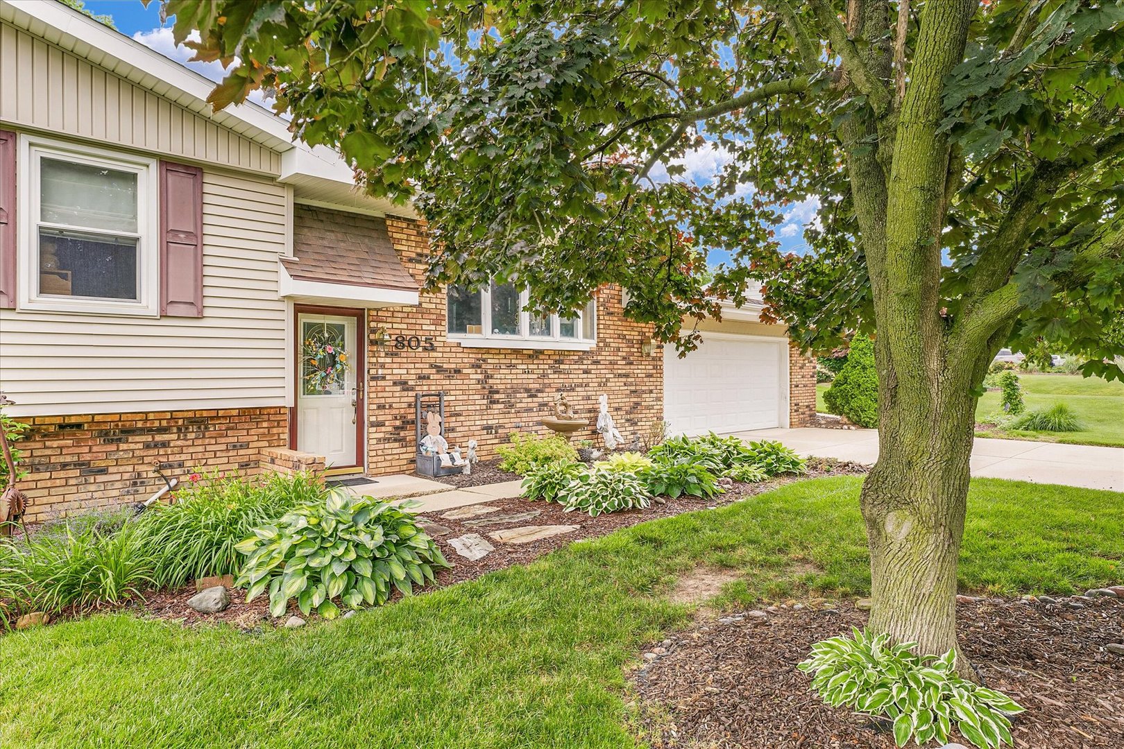 805 Crestview Drive