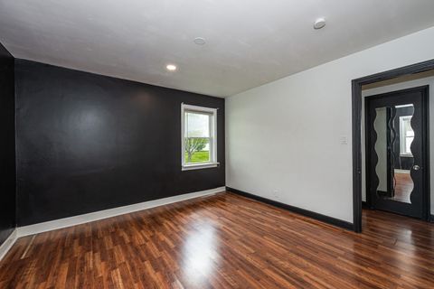 Tiny photo for 2307 N Arlington Heights Road, Arlington Heights, IL 60004 (MLS # 12637395)