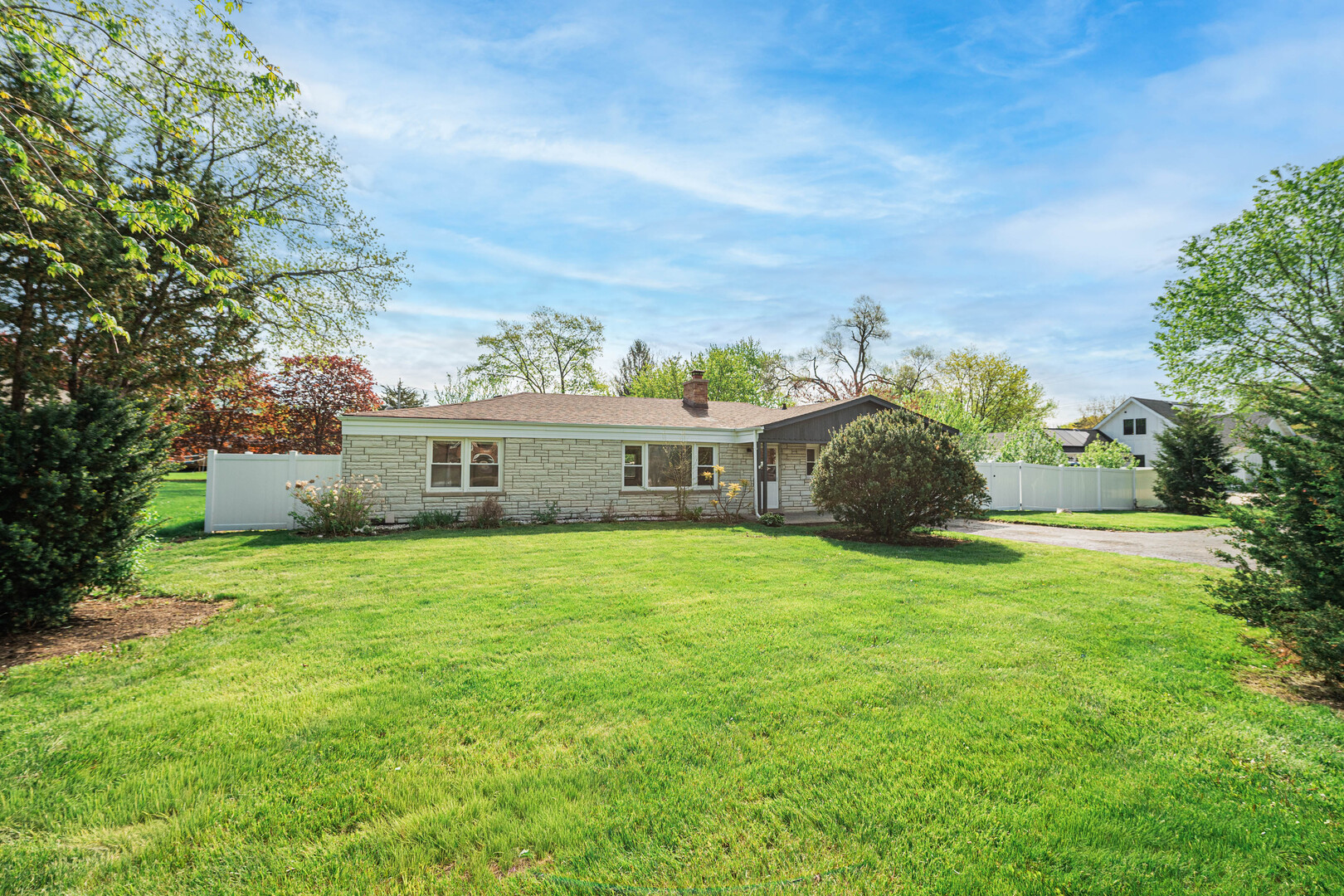 2307 N Arlington Heights Road