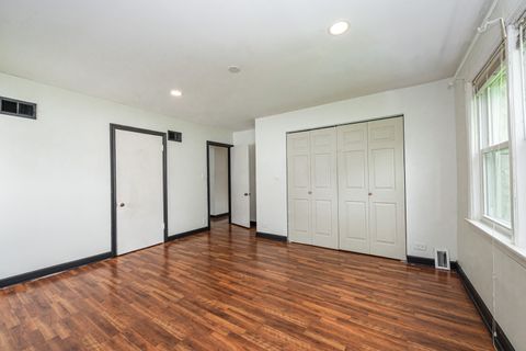 Tiny photo for 2307 N Arlington Heights Road, Arlington Heights, IL 60004 (MLS # 12637395)