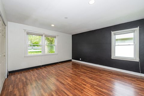 Tiny photo for 2307 N Arlington Heights Road, Arlington Heights, IL 60004 (MLS # 12637395)