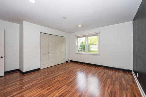 Tiny photo for 2307 N Arlington Heights Road, Arlington Heights, IL 60004 (MLS # 12637395)