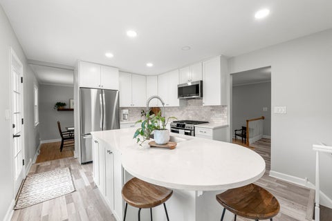 Tiny photo for 706 E Golf Road, Libertyville, IL 60048 (MLS # 12759333)