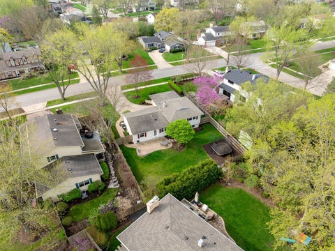 Tiny photo for 706 E Golf Road, Libertyville, IL 60048 (MLS # 12759333)