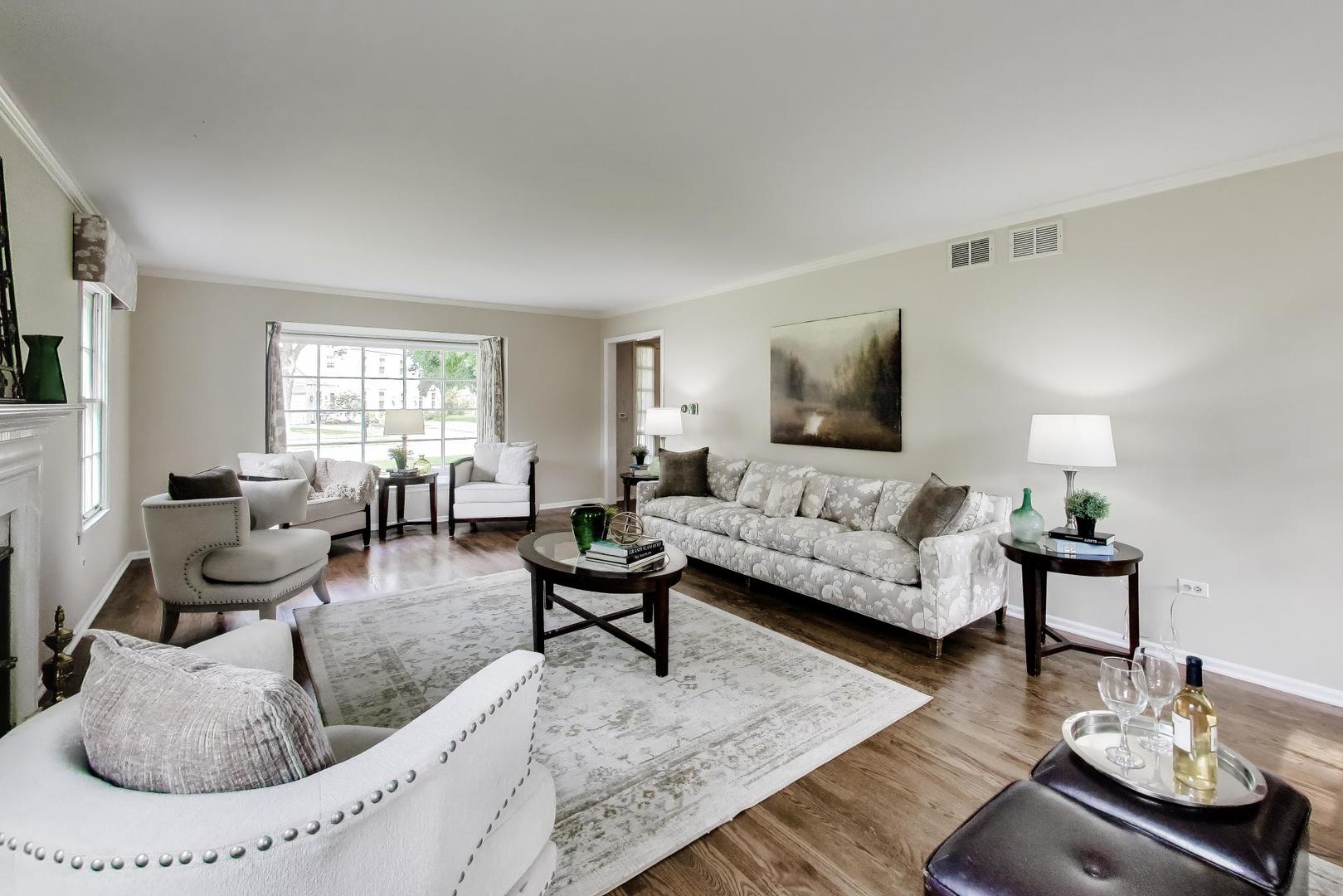 841 Woodbine Lane