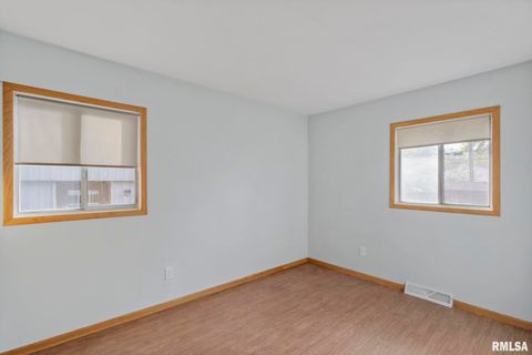 Tiny photo for 412 W 29TH Avenue, Milan, IL 61264 (MLS # QC4269138)