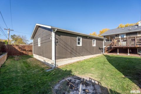 Tiny photo for 412 W 29TH Avenue, Milan, IL 61264 (MLS # QC4269138)