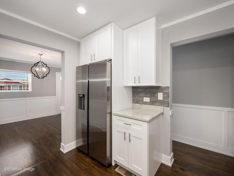 Tiny photo for 9714 S Forest Avenue, Chicago, IL 60628 (MLS # 12523404)