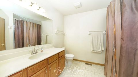 Tiny photo for 2292 Iroquois Lane, Round Lake Heights, IL 60073 (MLS # 12498403)