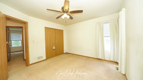 Tiny photo for 2292 Iroquois Lane, Round Lake Heights, IL 60073 (MLS # 12498403)