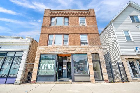 1150 W Belmont Avenue Chicago IL 60657