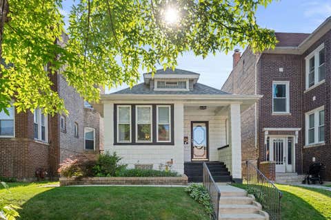 Photo of 5040 N Lawndale Avenue, Chicago, IL 60625 (MLS # 12667822)