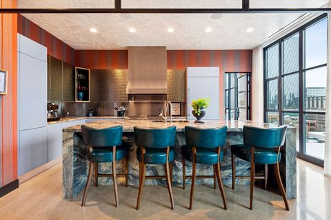 Tiny photo for 900 W Washington Boulevard #802, Chicago, IL 60607 (MLS # 12580610)