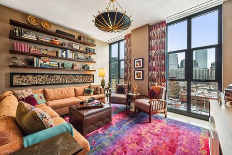 Tiny photo for 900 W Washington Boulevard #802, Chicago, IL 60607 (MLS # 12580610)