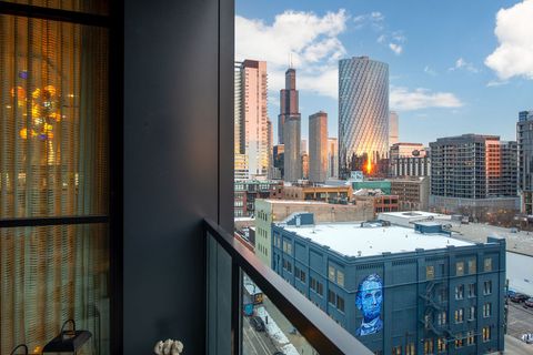 Tiny photo for 900 W Washington Boulevard #802, Chicago, IL 60607 (MLS # 12580610)
