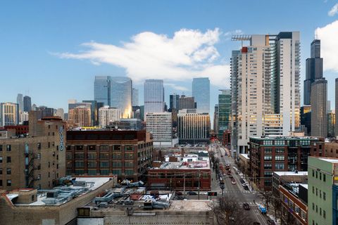 Tiny photo for 900 W Washington Boulevard #802, Chicago, IL 60607 (MLS # 12580610)