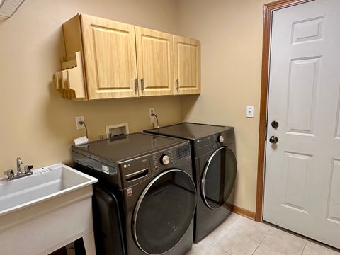 Tiny photo for 180 Clover Chase Circle, Woodstock, IL 60098 (MLS # 12584807)