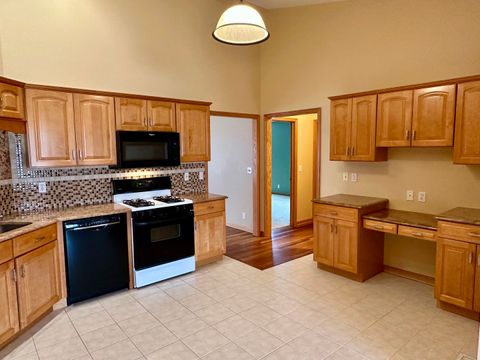 Tiny photo for 180 Clover Chase Circle, Woodstock, IL 60098 (MLS # 12584807)