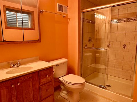 Tiny photo for 180 Clover Chase Circle, Woodstock, IL 60098 (MLS # 12584807)