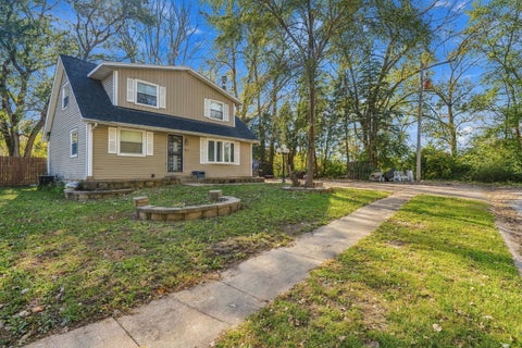 Tiny photo for 1010 83rd Avenue W AVE, Rock Island, IL 61201 (MLS # 12790181)