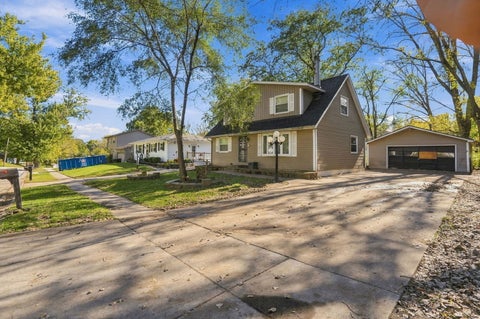 Tiny photo for 1010 83rd Avenue W AVE, Rock Island, IL 61201 (MLS # 12790181)