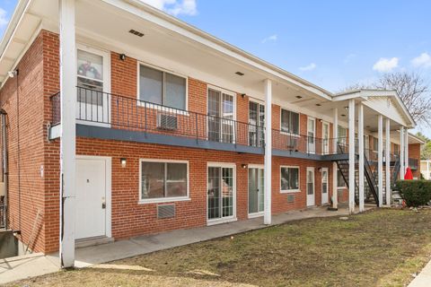 323 N PRINCETON Avenue 5 Villa Park IL 60181