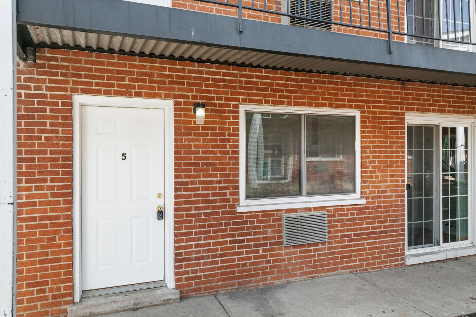 323 N PRINCETON Avenue 5