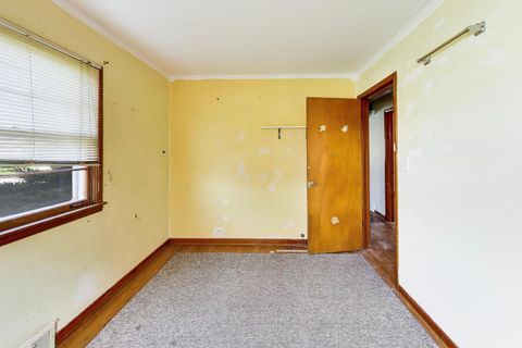 Tiny photo for 243 S Center Street, Bensenville, IL 60106 (MLS # 12617579)