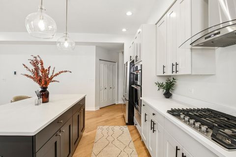 Tiny photo for 3968 S Ellis Avenue #2N, Chicago, IL 60653 (MLS # 12622479)