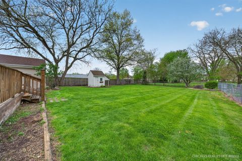 Tiny photo for 1020 Center Drive, South Elgin, IL 60177 (MLS # 12616157)