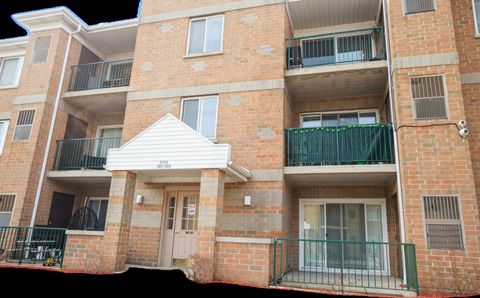 5351 N EAST RIVER Road 101 Chicago IL 60656