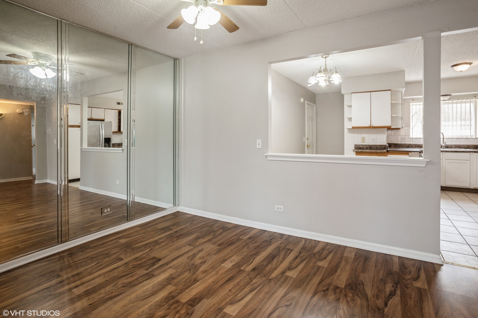 5351 N EAST RIVER Road 101