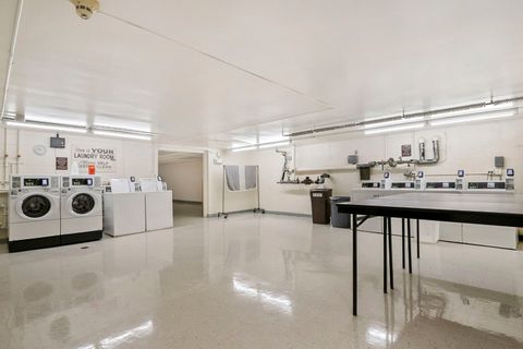 Tiny photo for 4250 Saratoga Avenue #L214, Downers Grove, IL 60515 (MLS # 12616829)