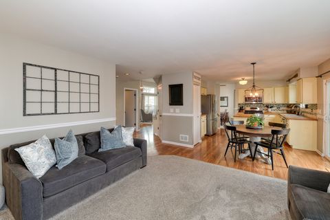 Tiny photo for 2953 Deerpath Court, Carpentersville, IL 60110 (MLS # 12584608)