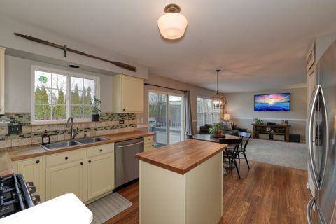 Tiny photo for 2953 Deerpath Court, Carpentersville, IL 60110 (MLS # 12584608)