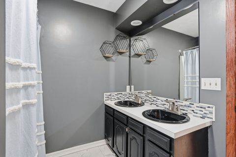 Tiny photo for 302 Fyre Lake Drive, Sherrard, IL 61281 (MLS # 12548843)