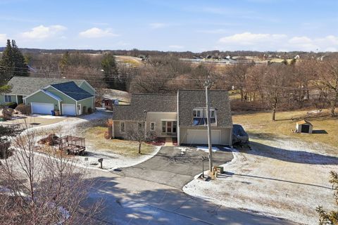 Tiny photo for 302 Fyre Lake Drive, Sherrard, IL 61281 (MLS # 12548843)