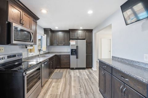 Tiny photo for 302 Fyre Lake Drive, Sherrard, IL 61281 (MLS # 12548843)