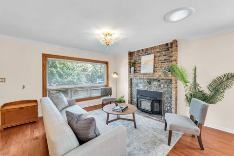 Tiny photo for 6020 N Landers Avenue, Chicago, IL 60646 (MLS # 12484480)