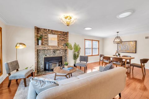 Tiny photo for 6020 N Landers Avenue, Chicago, IL 60646 (MLS # 12484480)