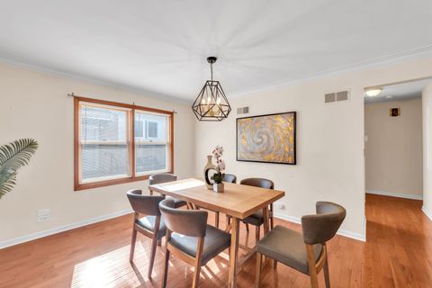 Tiny photo for 6020 N Landers Avenue, Chicago, IL 60646 (MLS # 12484480)