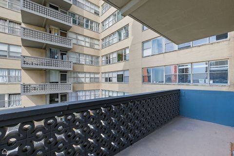 Tiny photo for 6301 N SHERIDAN Road #18P, Chicago, IL 60660 (MLS # 12456424)