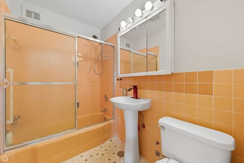 Tiny photo for 6301 N SHERIDAN Road #18P, Chicago, IL 60660 (MLS # 12456424)