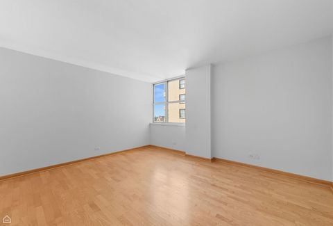Tiny photo for 6301 N SHERIDAN Road #18P, Chicago, IL 60660 (MLS # 12456424)