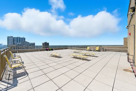 Tiny photo for 6301 N SHERIDAN Road #18P, Chicago, IL 60660 (MLS # 12456424)