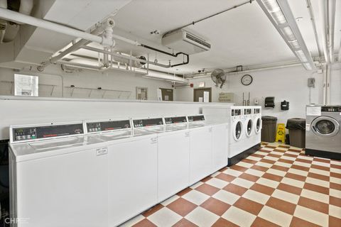 Tiny photo for 6301 N SHERIDAN Road #18P, Chicago, IL 60660 (MLS # 12456424)
