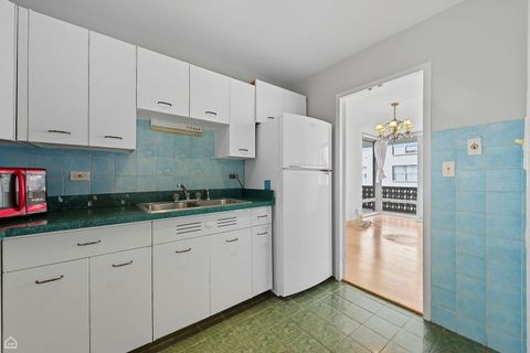Tiny photo for 6301 N SHERIDAN Road #18P, Chicago, IL 60660 (MLS # 12456424)
