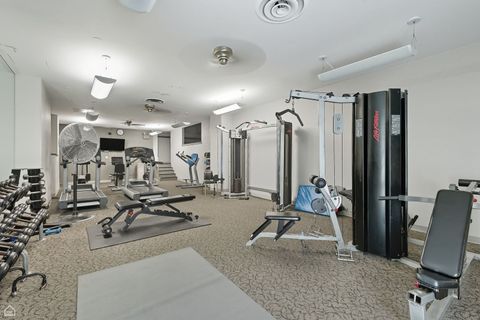 Tiny photo for 6301 N SHERIDAN Road #18P, Chicago, IL 60660 (MLS # 12456424)